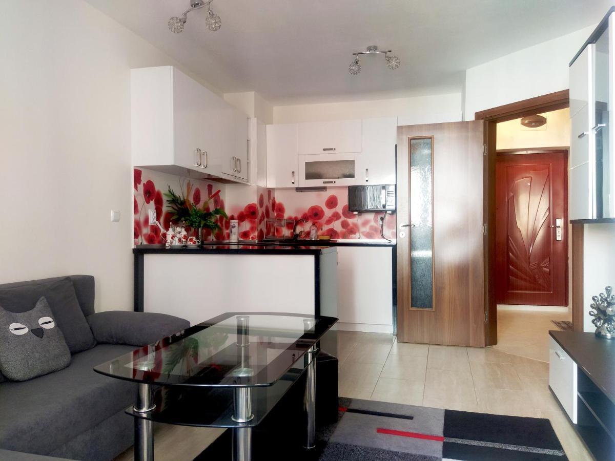 Modern Apartment In Burgas Exterior photo
